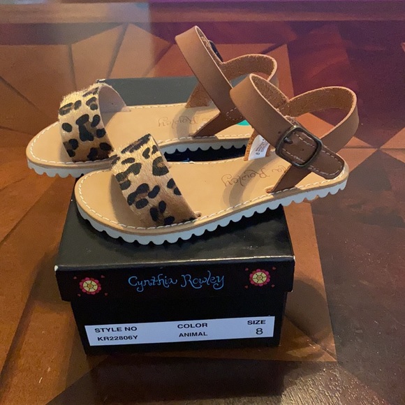 🆕 Leopard Print Toddler Sandals - Picture 3 of 7